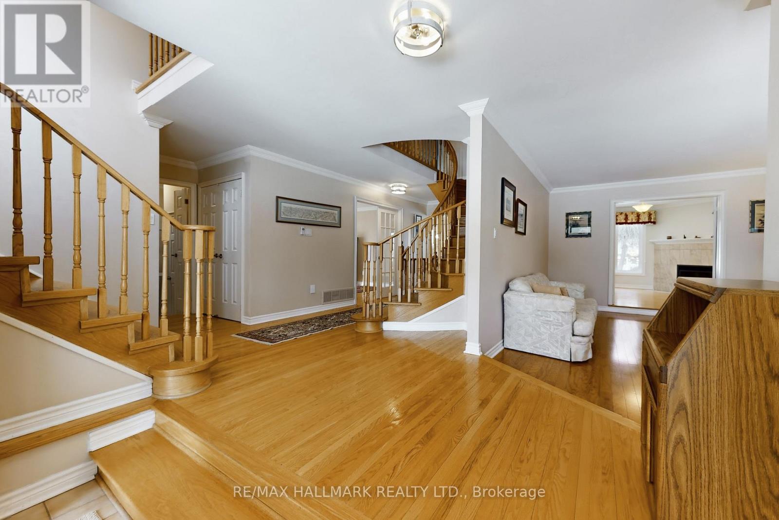 197 Mccaffrey Road, Newmarket, Ontario  L3X 1K1 - Photo 5 - N12961136