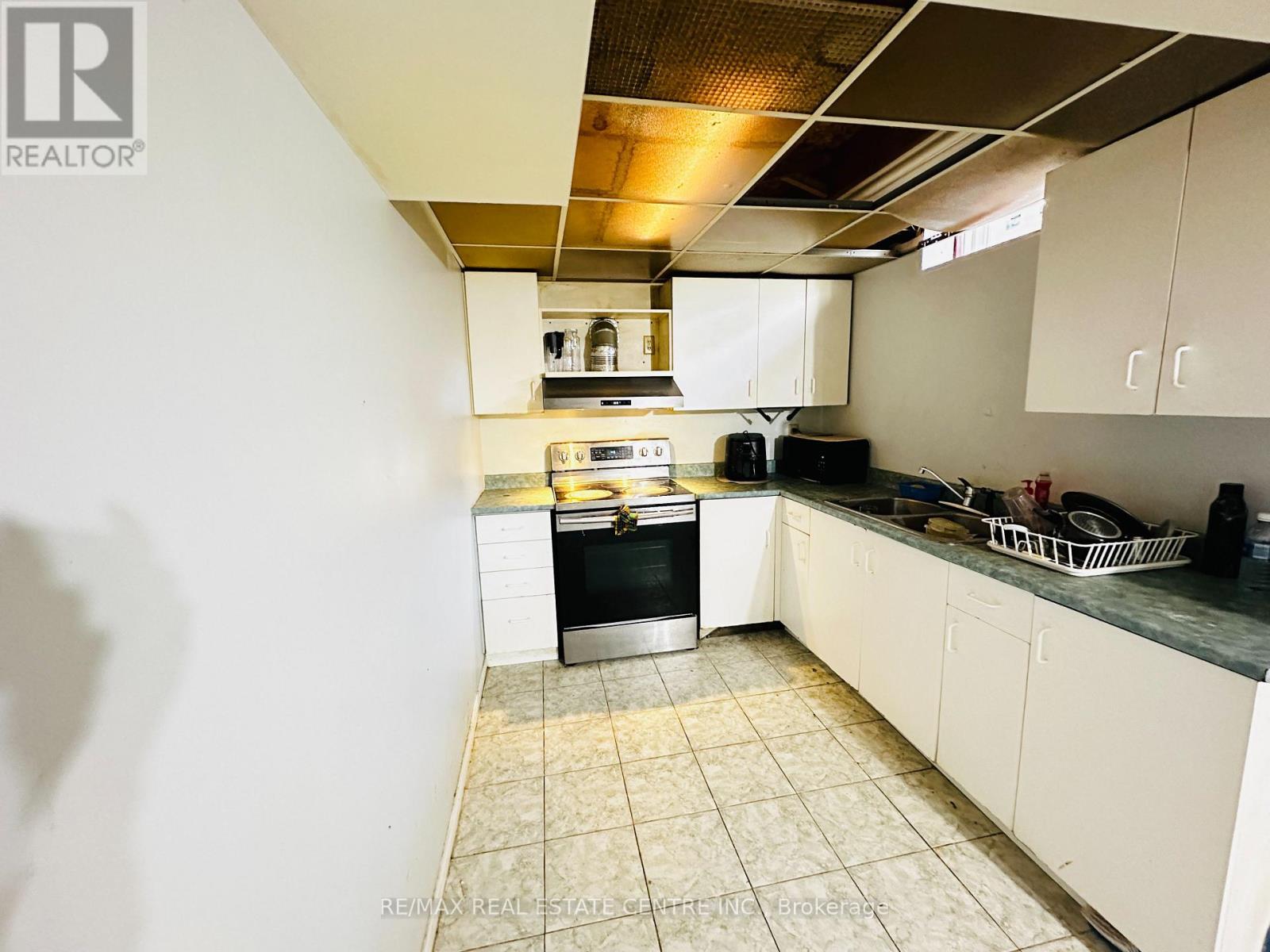 34 Smithers Crescent, Brampton, Ontario  L6Y 3K8 - Photo 50 - W12941596