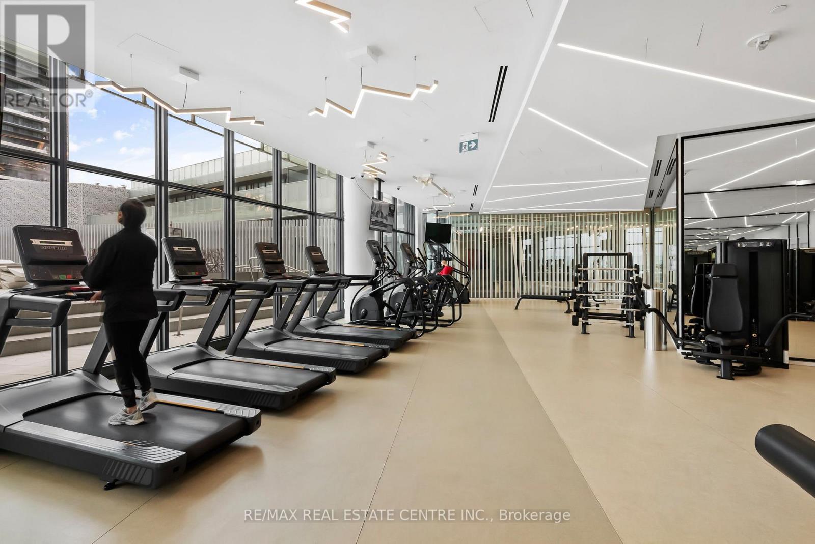 215 - 3900 Confederation Parkway, Mississauga, Ontario L5B 0M3 - Photo 32 - W12960920