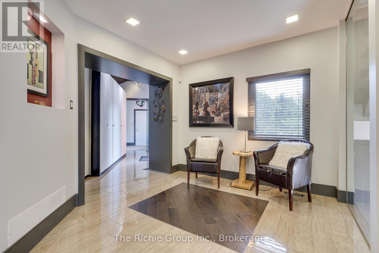 21 Bartley Drive, Caledon, Ontario  L7E 0N1 - Photo 4 - W12824808