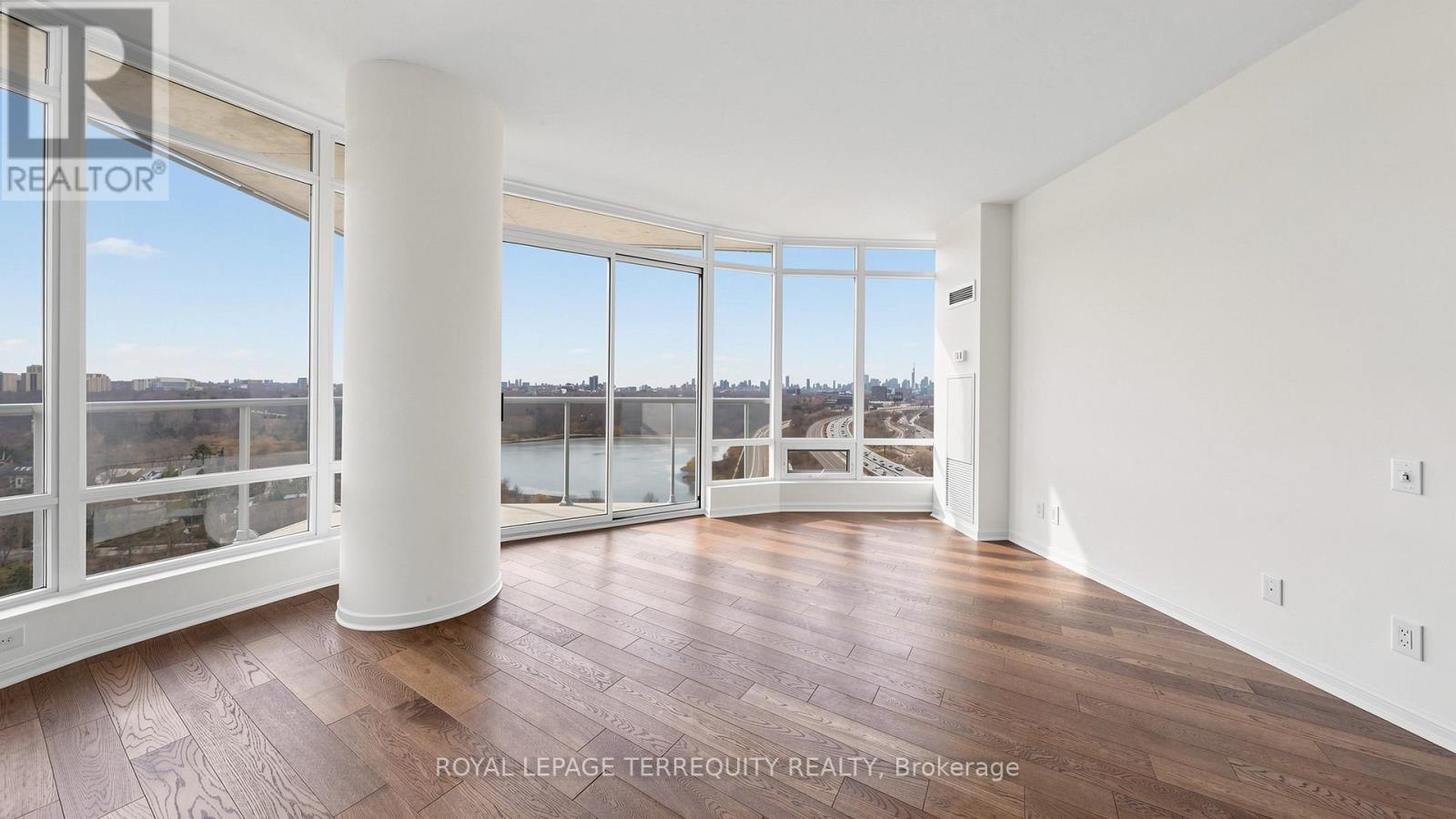 2205 - 15 Windermere Avenue, Toronto, Ontario M6S 5A2 - Photo 7 - W12950880