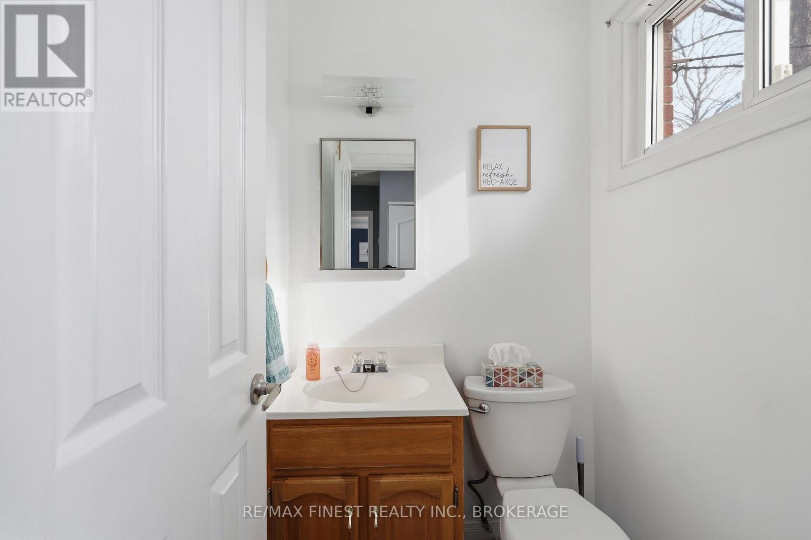 140 Falkirk Terrace, Kingston, Ontario  K7M 4C2 - Photo 8 - X12908610