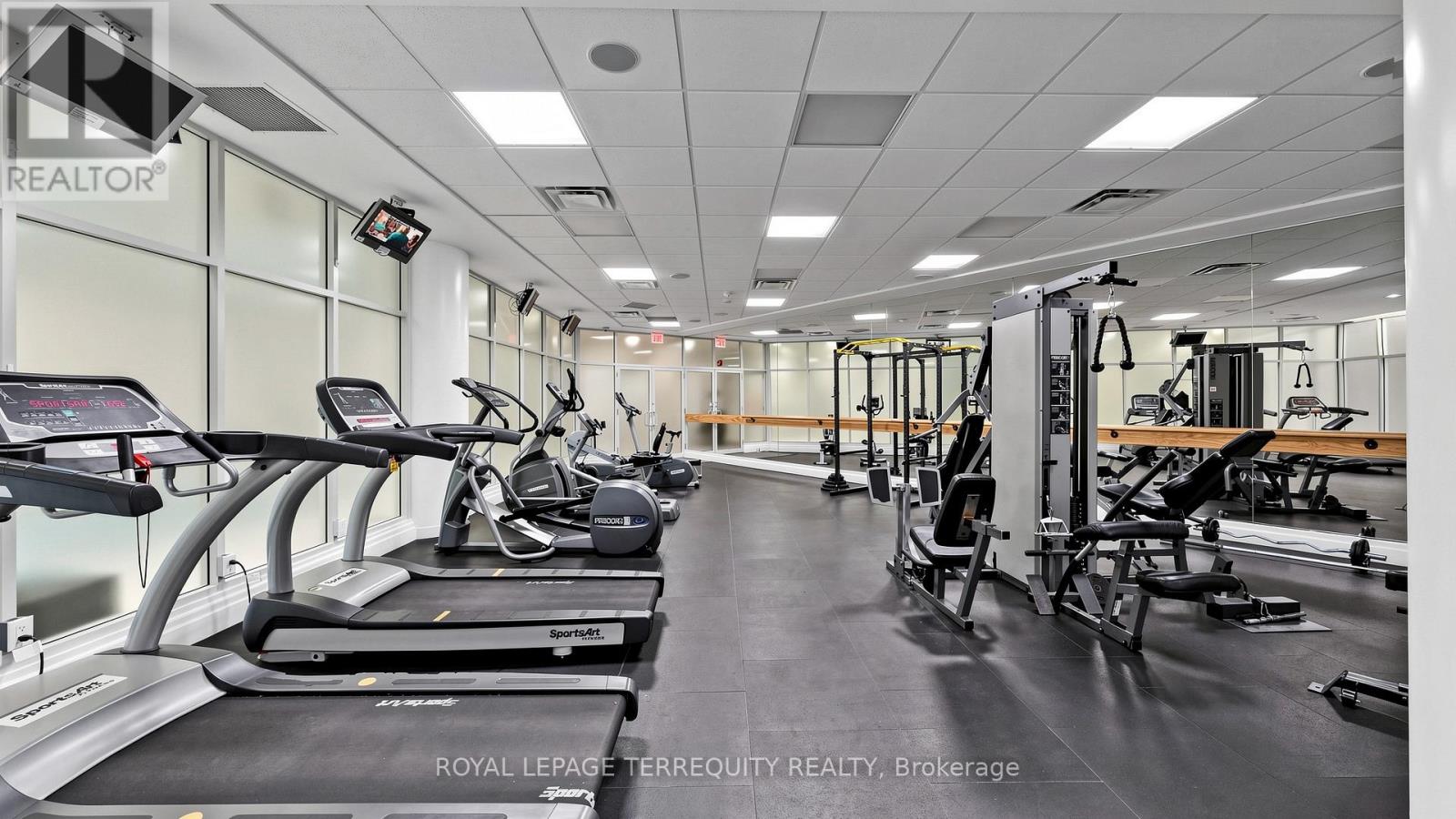 2205 - 15 Windermere Avenue, Toronto, Ontario M6S 5A2 - Photo 30 - W12950880