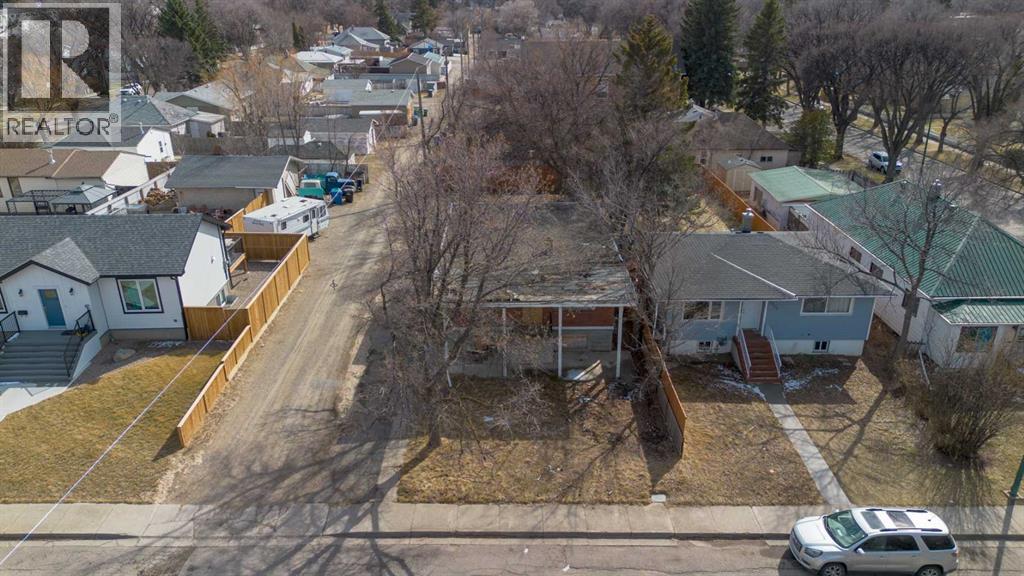 1910 4 Avenue N, Lethbridge, Alberta  T1H 0L8 - Photo 4 - A2298010