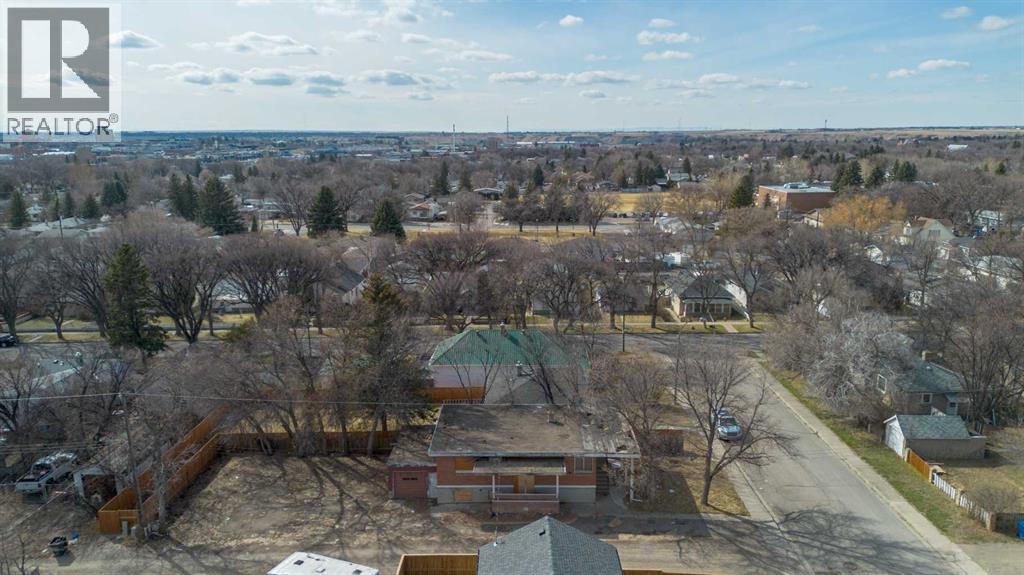 1910 4 Avenue N, Lethbridge, Alberta  T1H 0L8 - Photo 7 - A2298010