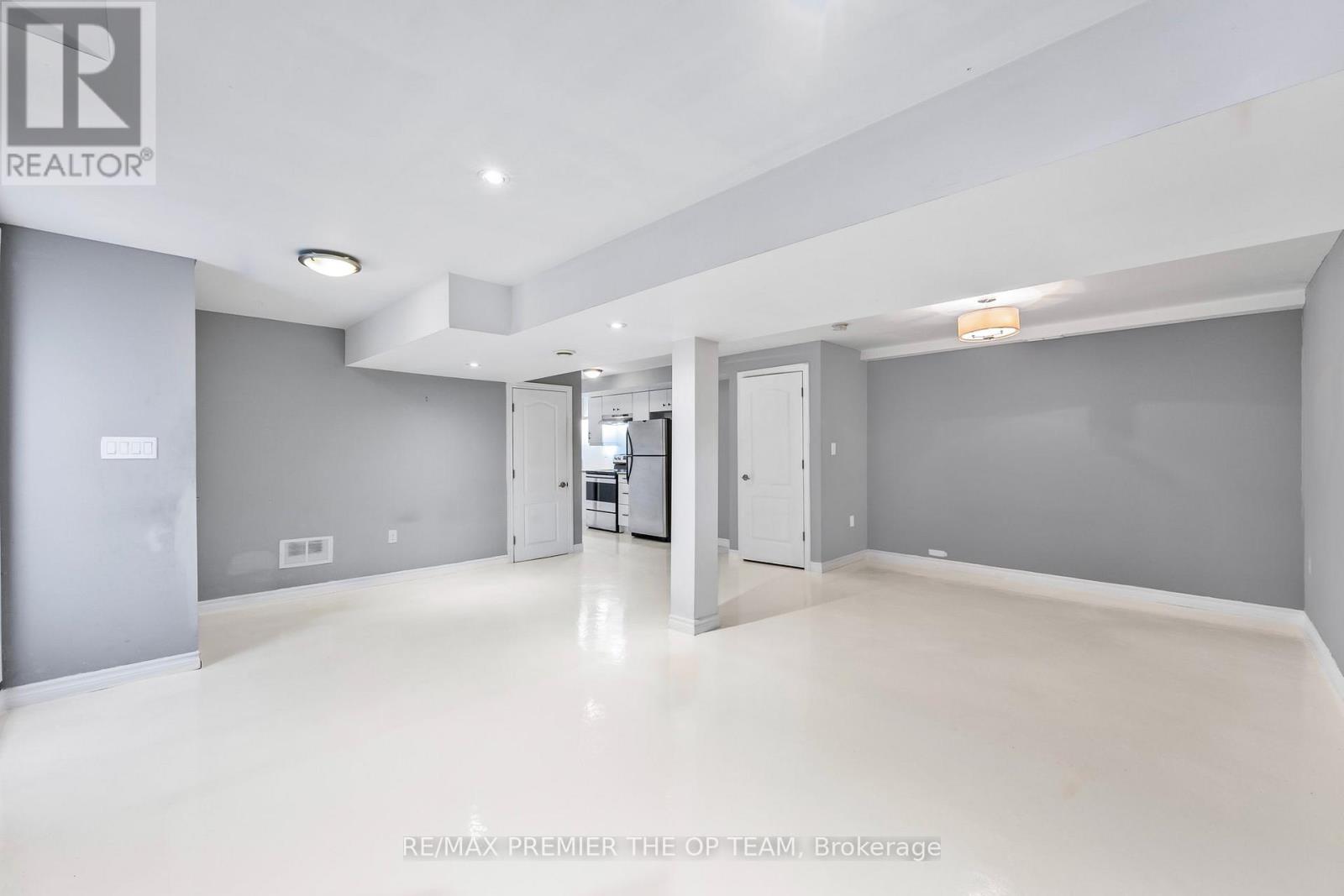 223 Landsbridge Street, Caledon, Ontario  L7E 2J6 - Photo 35 - W12961072