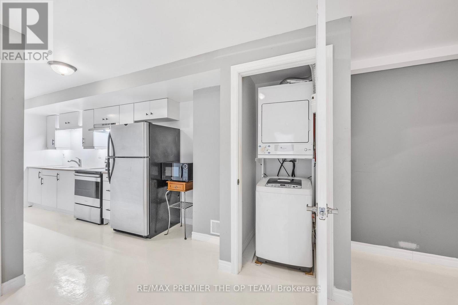 223 Landsbridge Street, Caledon, Ontario  L7E 2J6 - Photo 37 - W12961072