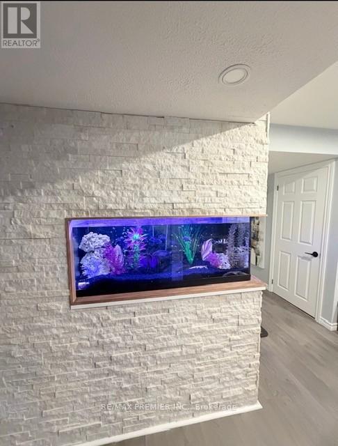 82 Chesterwood Crescent, Brampton, Ontario  L6Y 0Z5 - Photo 35 - W12961110