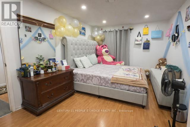 11 Habitat Square, Brampton, Ontario  L6S 1X7 - Photo 6 - W12961140