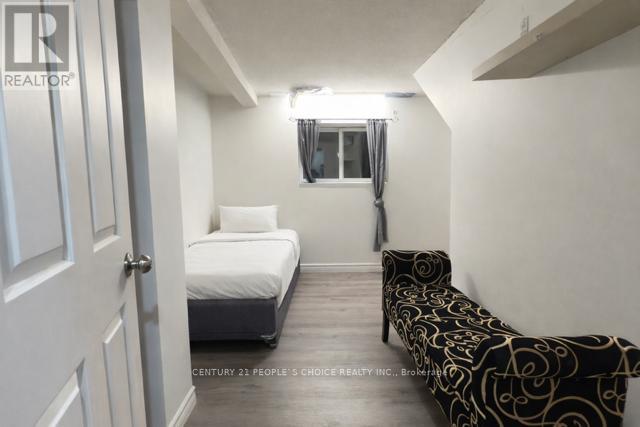 11 Habitat Square, Brampton, Ontario  L6S 1X7 - Photo 7 - W12961140