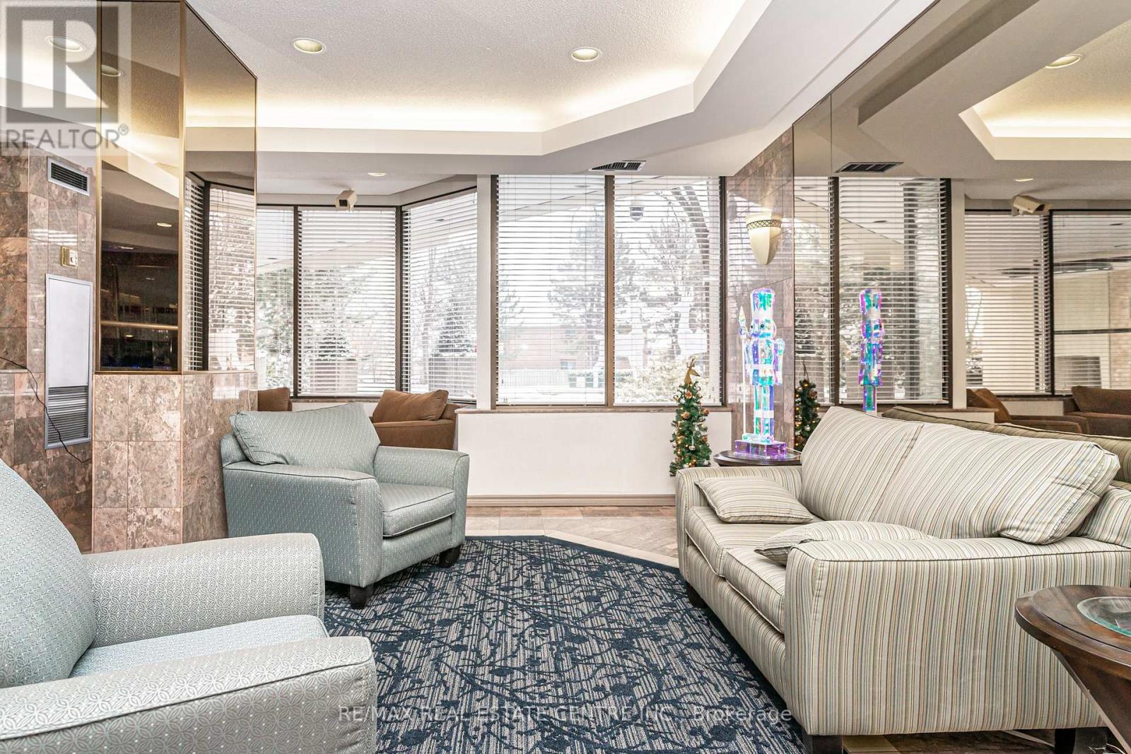 806 - 20 Cherrytree Drive, Brampton, Ontario  L6Y 3V1 - Photo 6 - W12961208