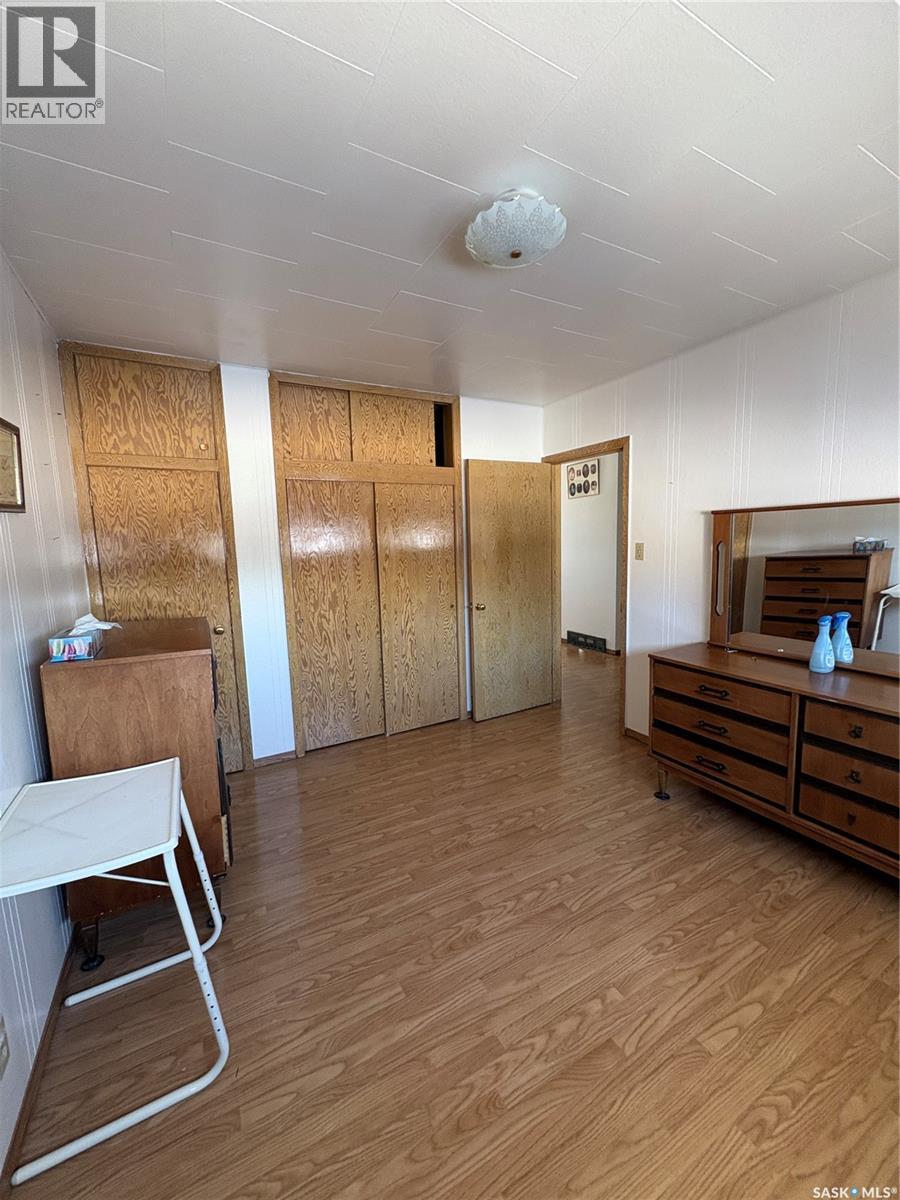 215 2nd Avenue W, Kelvington, Saskatchewan  S0A 1W0 - Photo 10 - SK032179