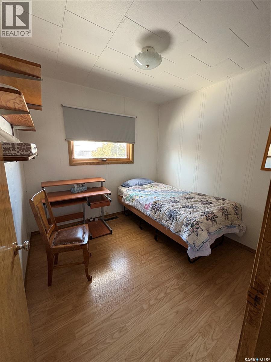 215 2nd Avenue W, Kelvington, Saskatchewan  S0A 1W0 - Photo 15 - SK032179