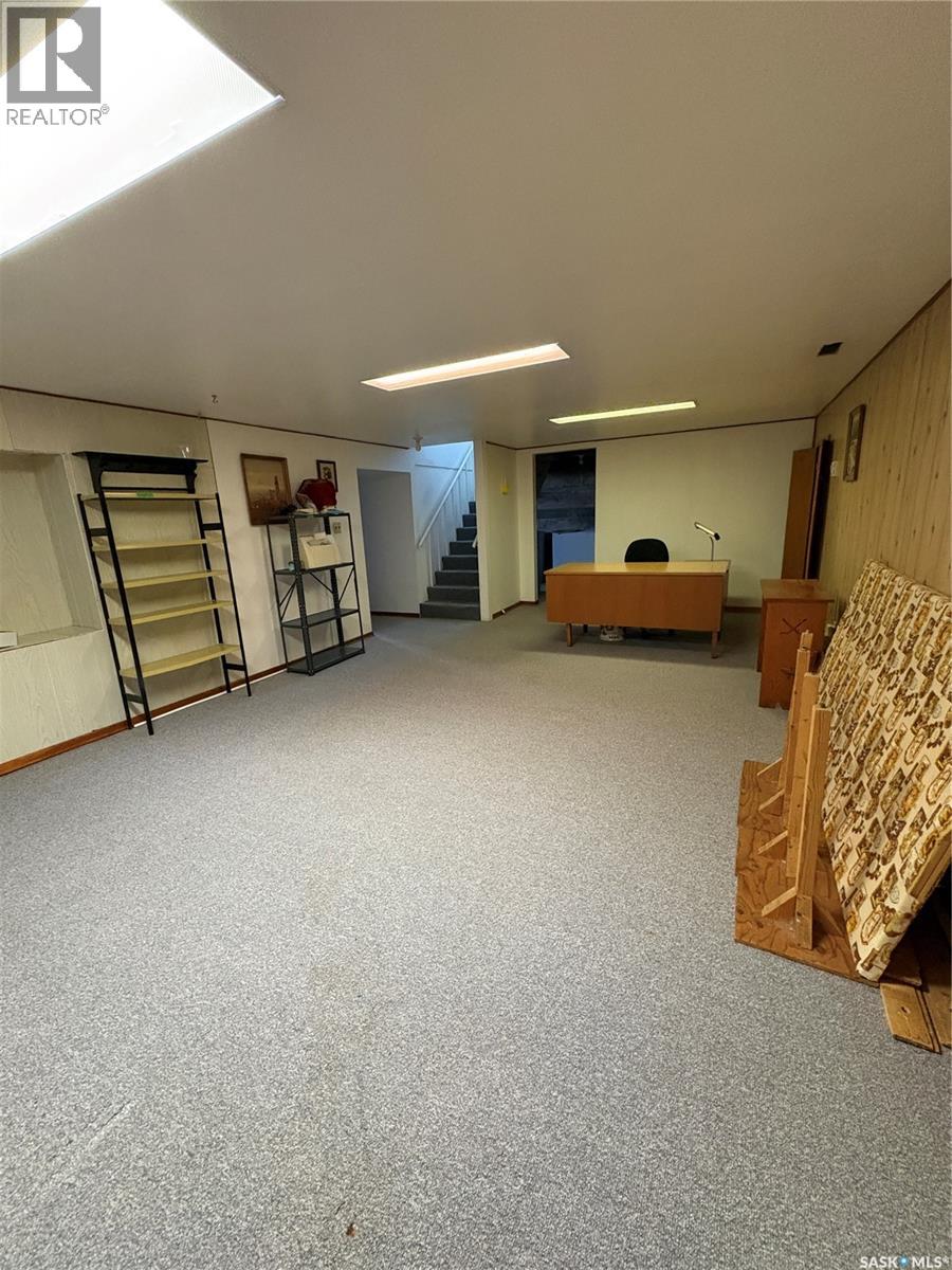 215 2nd Avenue W, Kelvington, Saskatchewan  S0A 1W0 - Photo 28 - SK032179