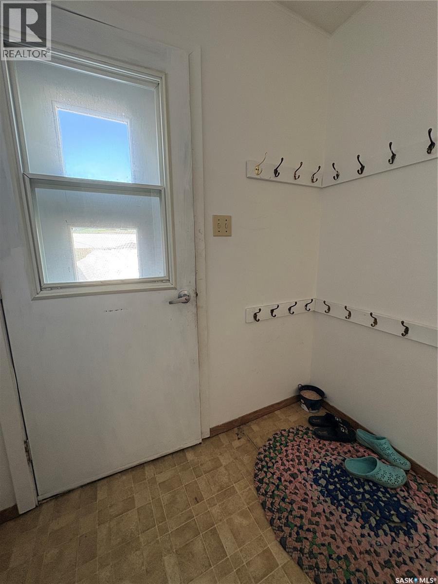 215 2nd Avenue W, Kelvington, Saskatchewan  S0A 1W0 - Photo 29 - SK032179