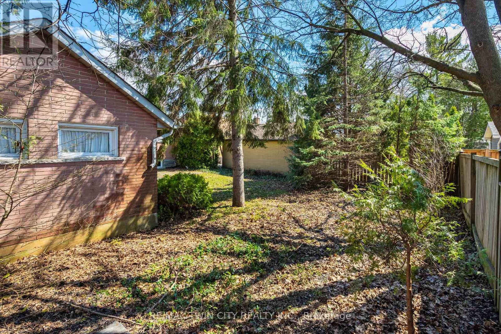 58 Lowrey Street S, Cambridge, Ontario  N1R 4Z6 - Photo 40 - X12961088