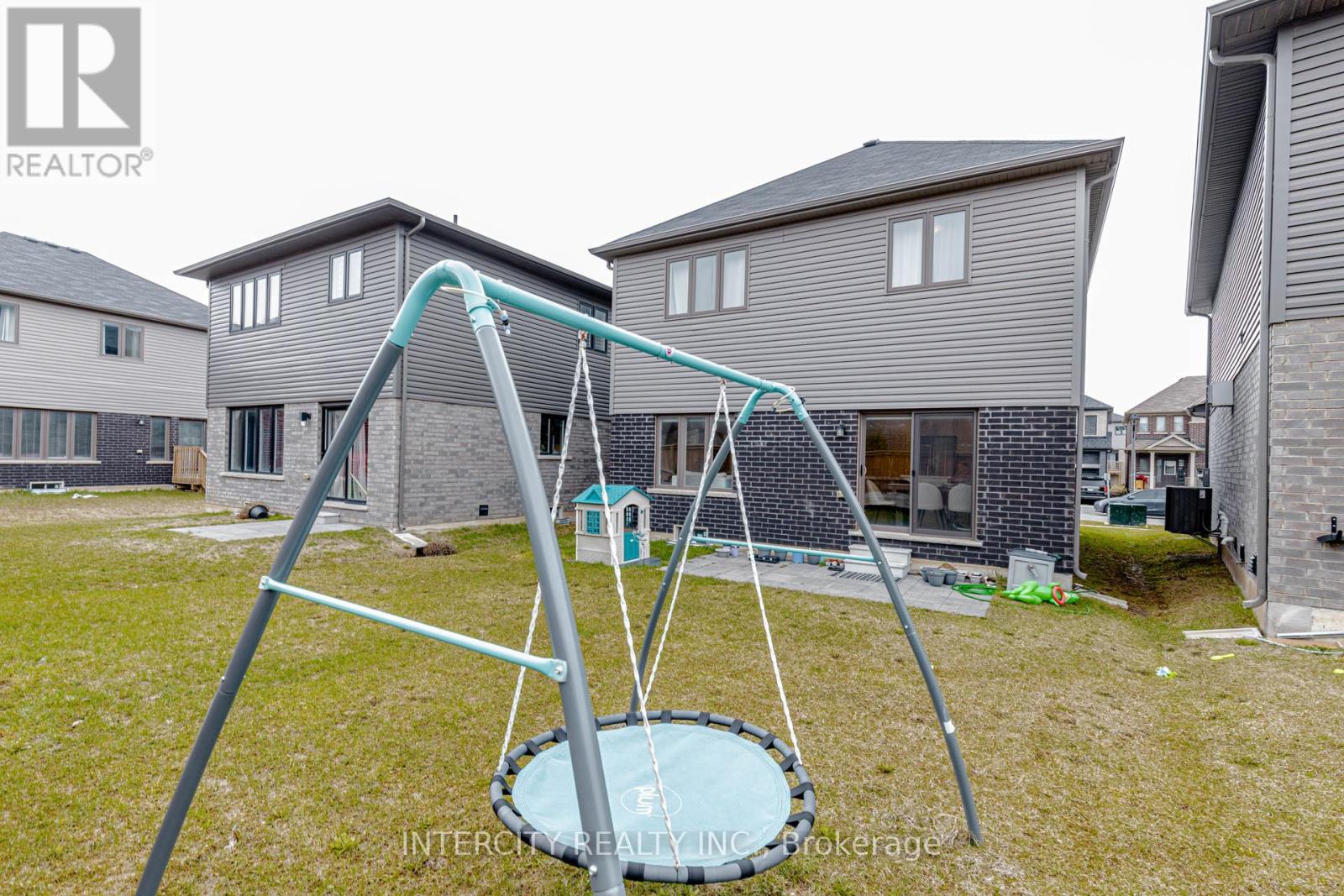 4 Elkington Lane, Brantford, Ontario  N3T 0T5 - Photo 49 - X12961178