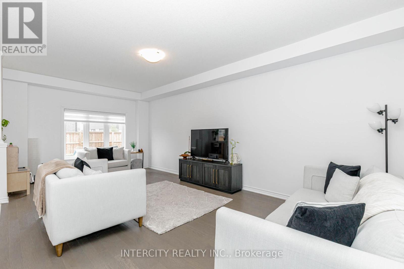 4 Elkington Lane, Brantford, Ontario  N3T 0T5 - Photo 8 - X12961178