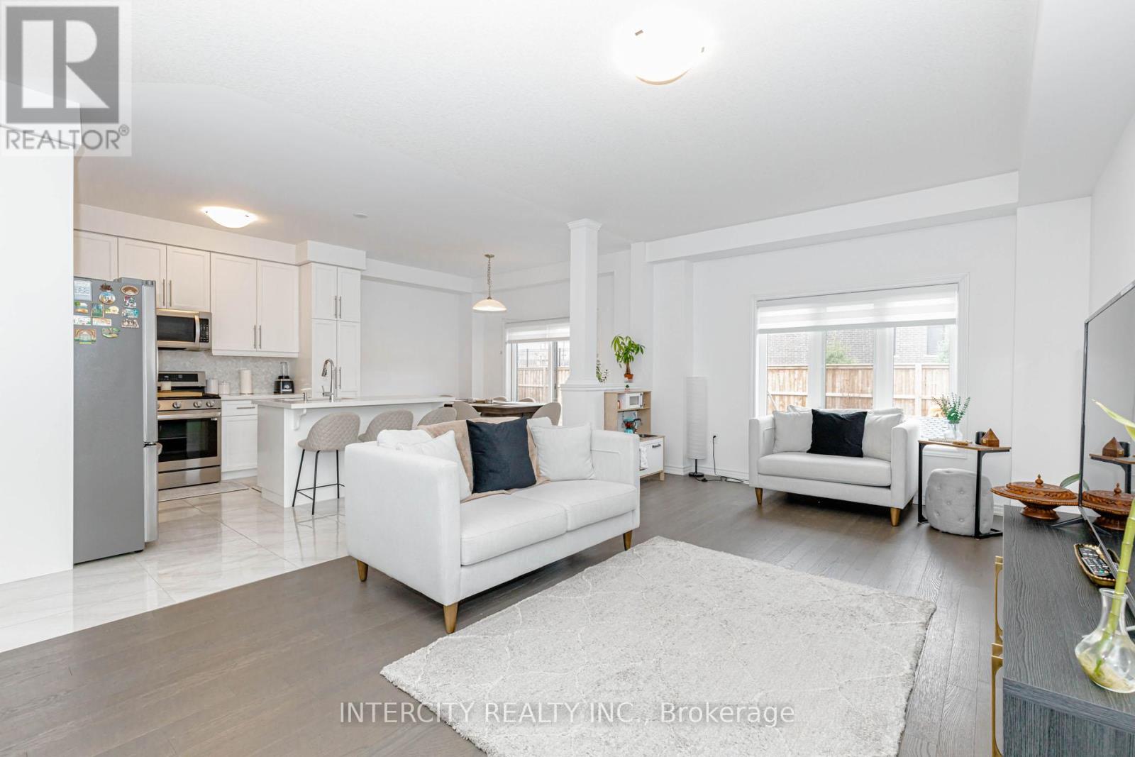 4 Elkington Lane, Brantford, Ontario  N3T 0T5 - Photo 9 - X12961178