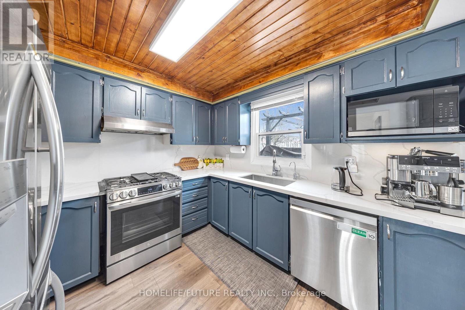 24 Adams Drive, Ajax, Ontario  L1S 5X1 - Photo 19 - E12921856