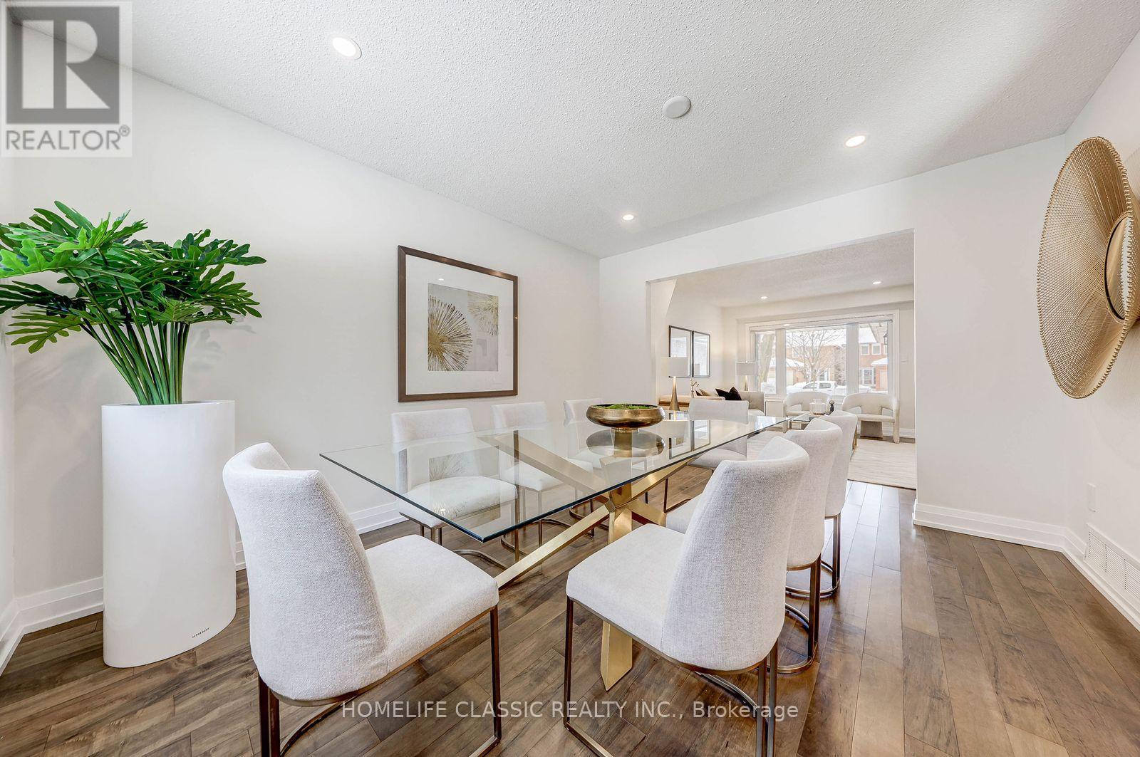 56 Gray Crescent, Richmond Hill, Ontario  L4C 5V5 - Photo 14 - N12960820