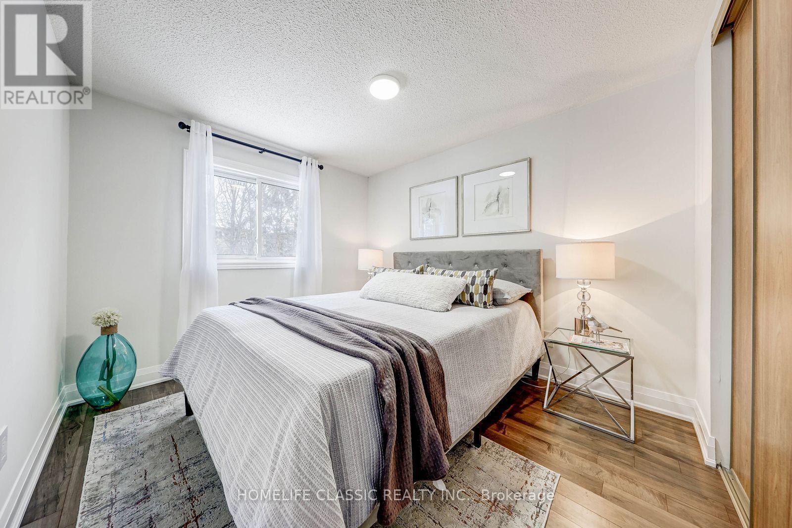 56 Gray Crescent, Richmond Hill, Ontario  L4C 5V5 - Photo 25 - N12960820