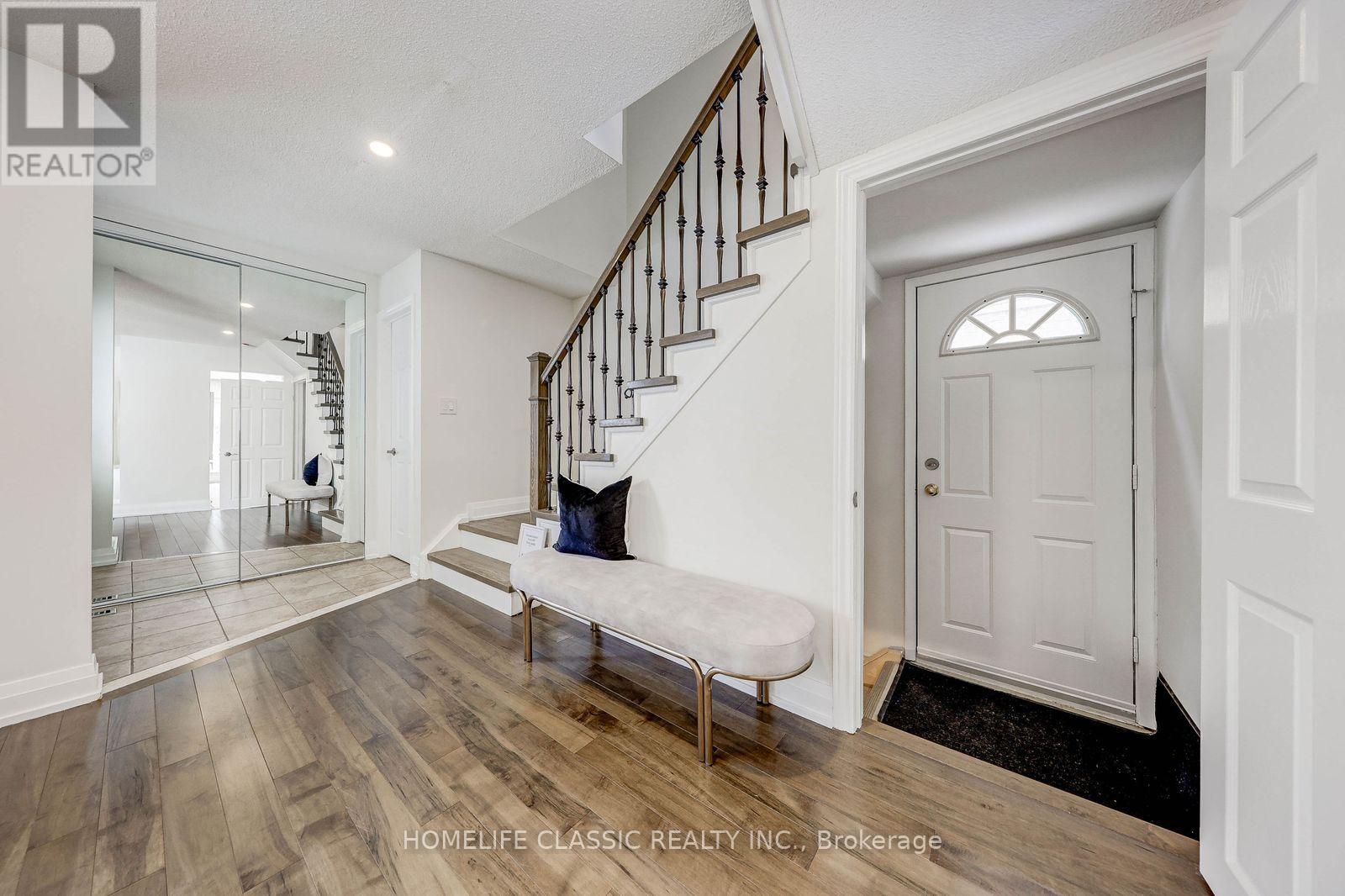 56 Gray Crescent, Richmond Hill, Ontario  L4C 5V5 - Photo 27 - N12960820