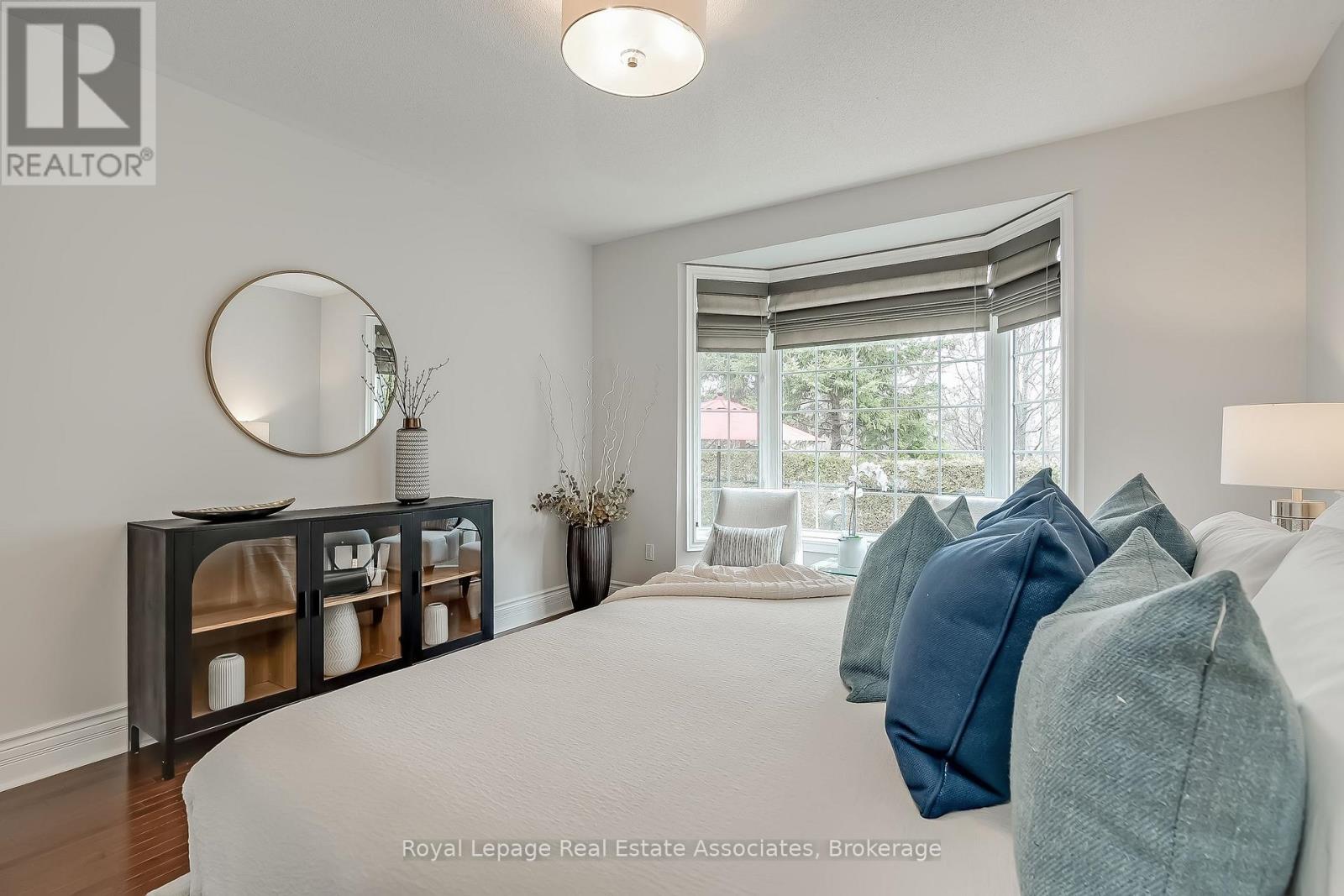 2263 Wuthering Heights Way, Oakville, Ontario  L6M 0A6 - Photo 19 - W12955566