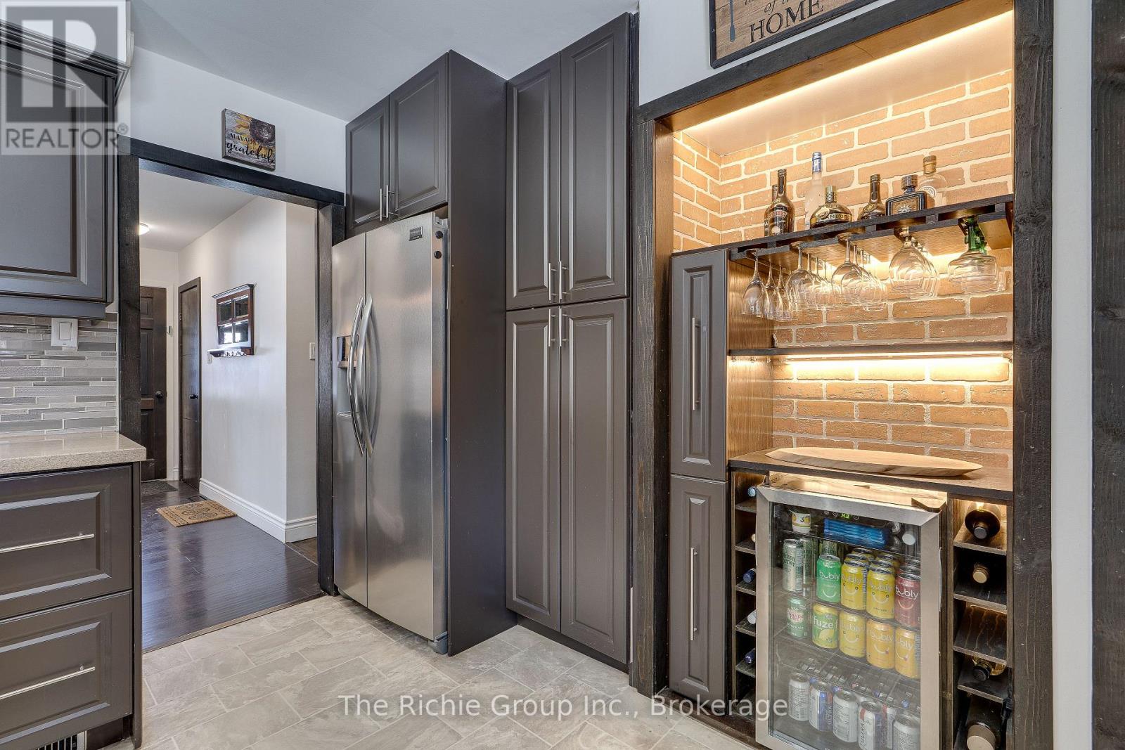 17 Travelled Road, Caledon, Ontario  L7K 1B7 - Photo 7 - W12851118