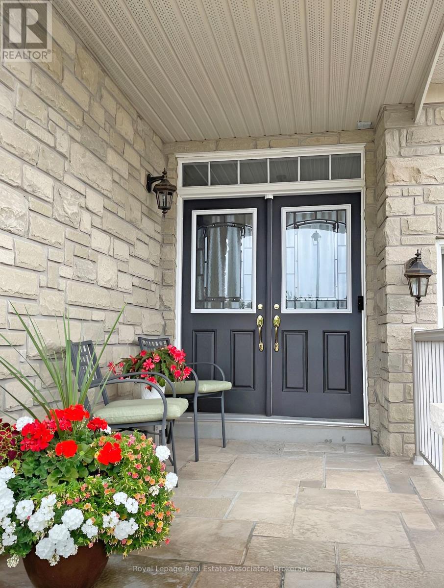 2263 Wuthering Heights Way, Oakville, Ontario  L6M 0A6 - Photo 40 - W12955566