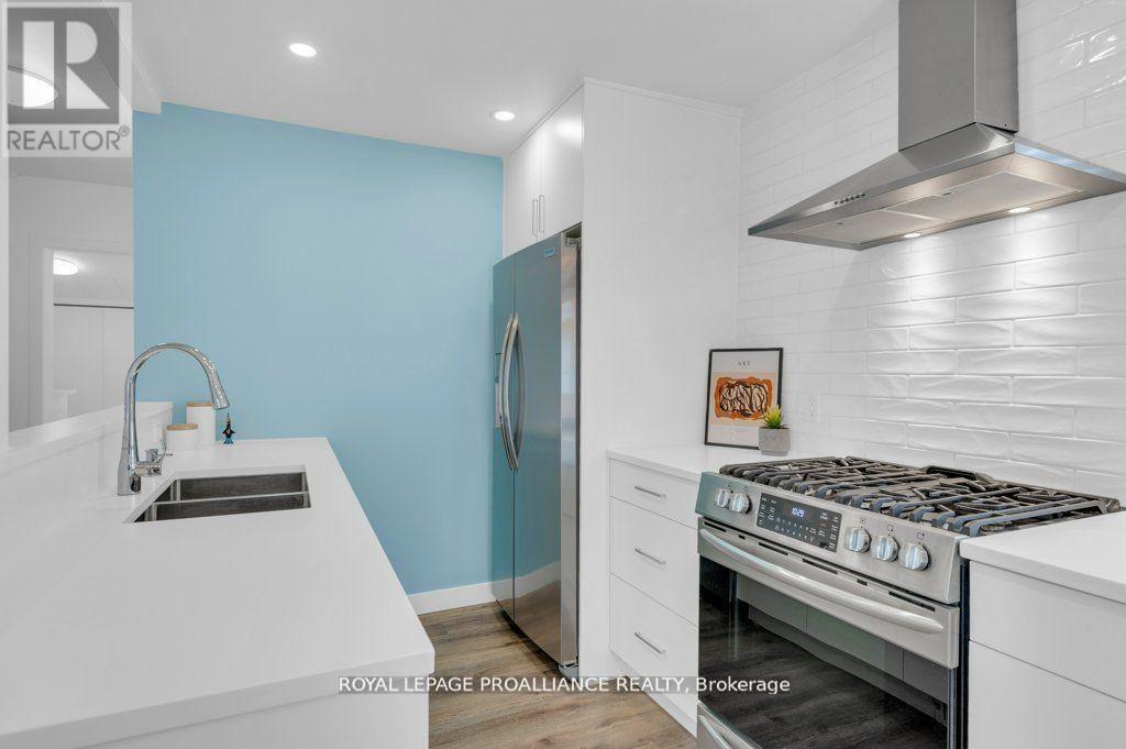 61 Delaney Street, Quinte West, Ontario  K8V 4L7 - Photo 10 - X12961274