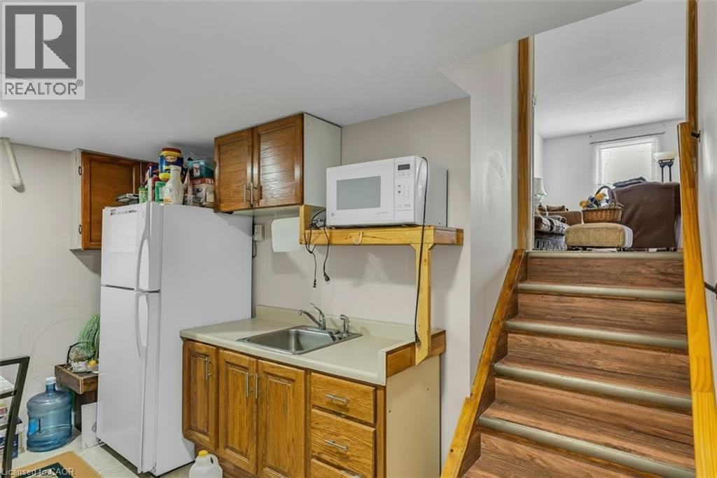 223 Golden Orchard Crescent, Hamilton, Ontario  L9C 6J4 - Photo 21 - 40810902