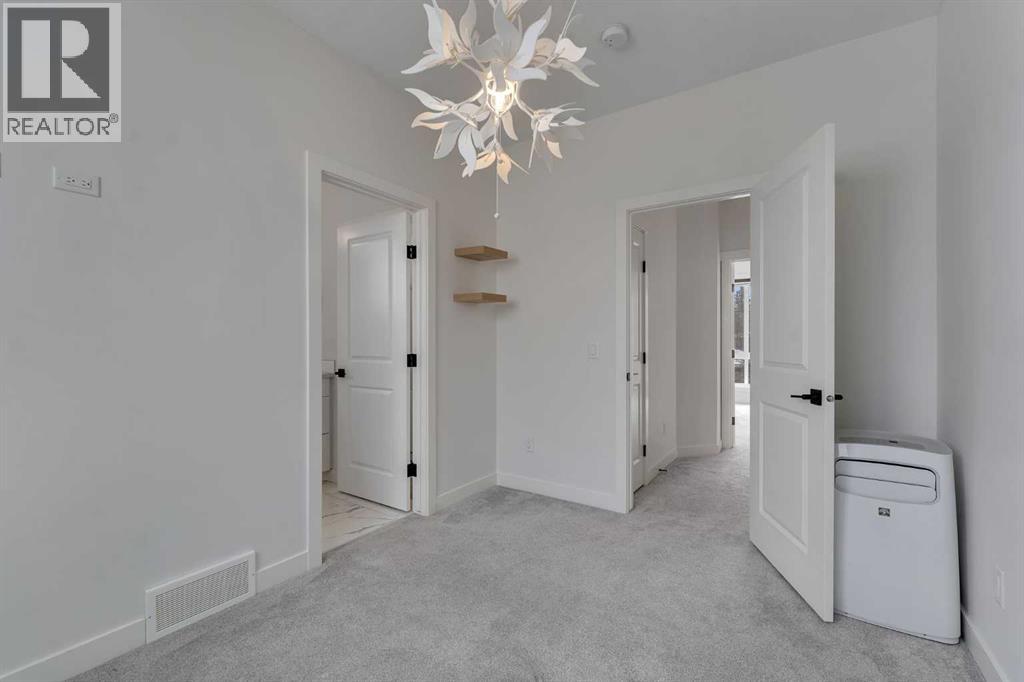 2501 17a Street NW, Calgary, Alberta  T2M 3S7 - Photo 25 - A2294472