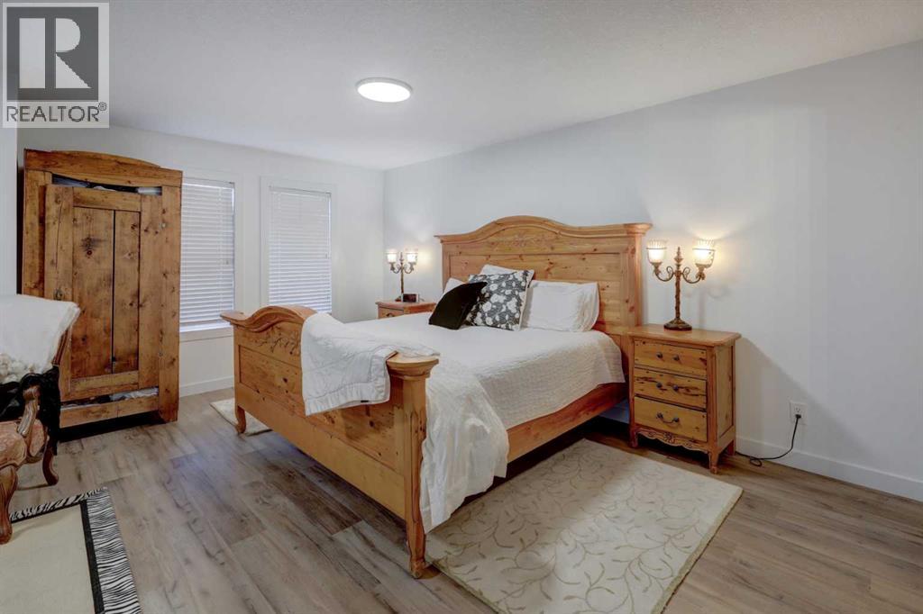 90 Royal Crest Point NW, Calgary, Alberta  T3G 5W5 - Photo 14 - A2295902