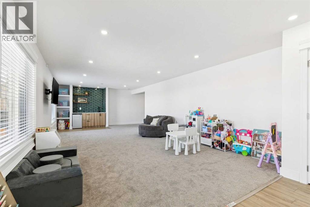 642 Schooner Cove NW, Calgary, Alberta  T3L 1Z1 - Photo 32 - A2296009