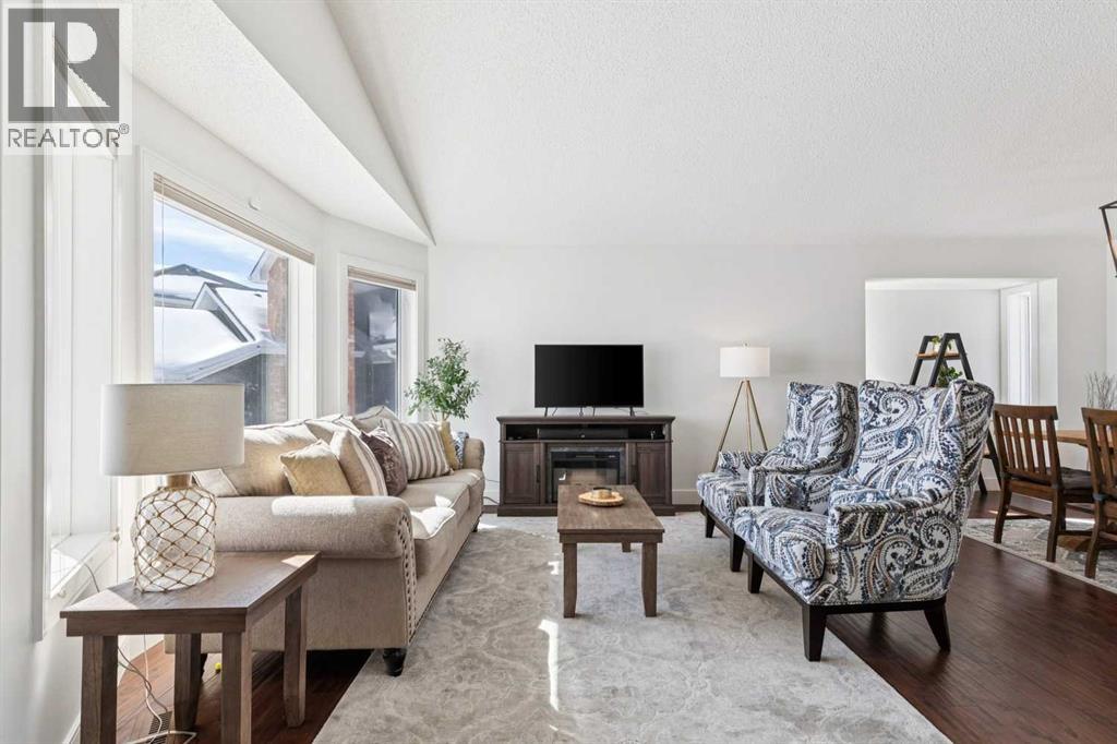 642 Schooner Cove NW, Calgary, Alberta  T3L 1Z1 - Photo 2 - A2296009