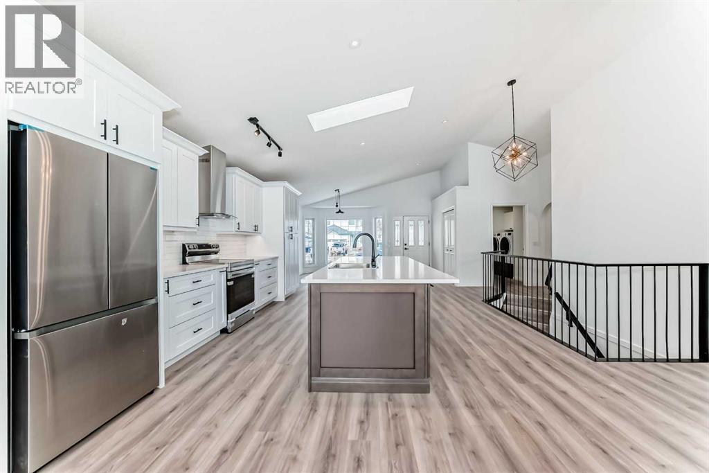 228 Woodside Crescent NW, Airdrie, Alberta  T4B 2G8 - Photo 6 - A2298688