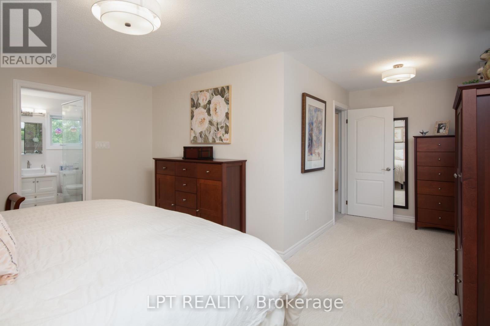 4 Drainie Drive, Ottawa, Ontario  K2L 3J5 - Photo 31 - X12961300