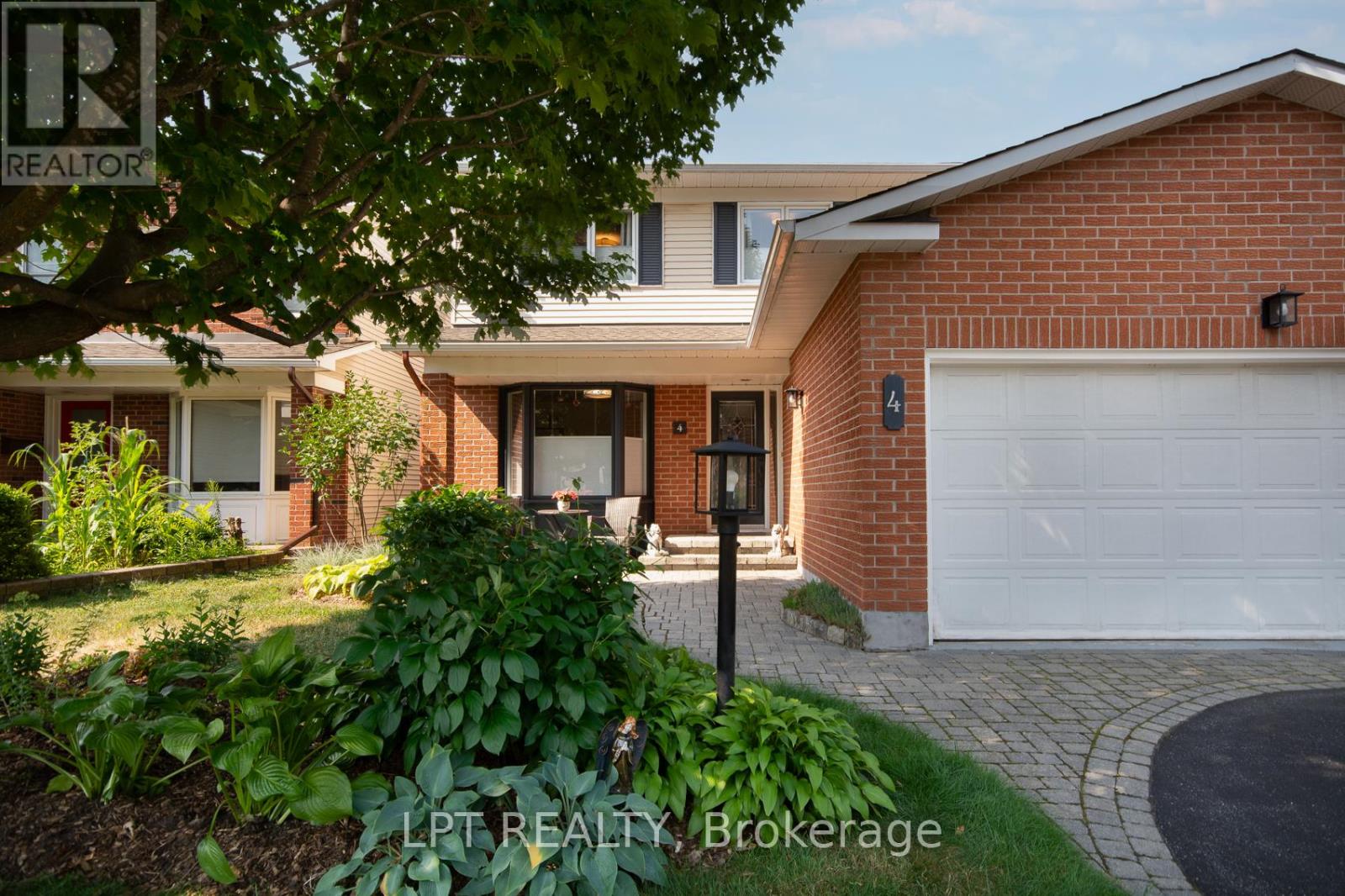 4 Drainie Drive, Ottawa, Ontario  K2L 3J5 - Photo 5 - X12961300