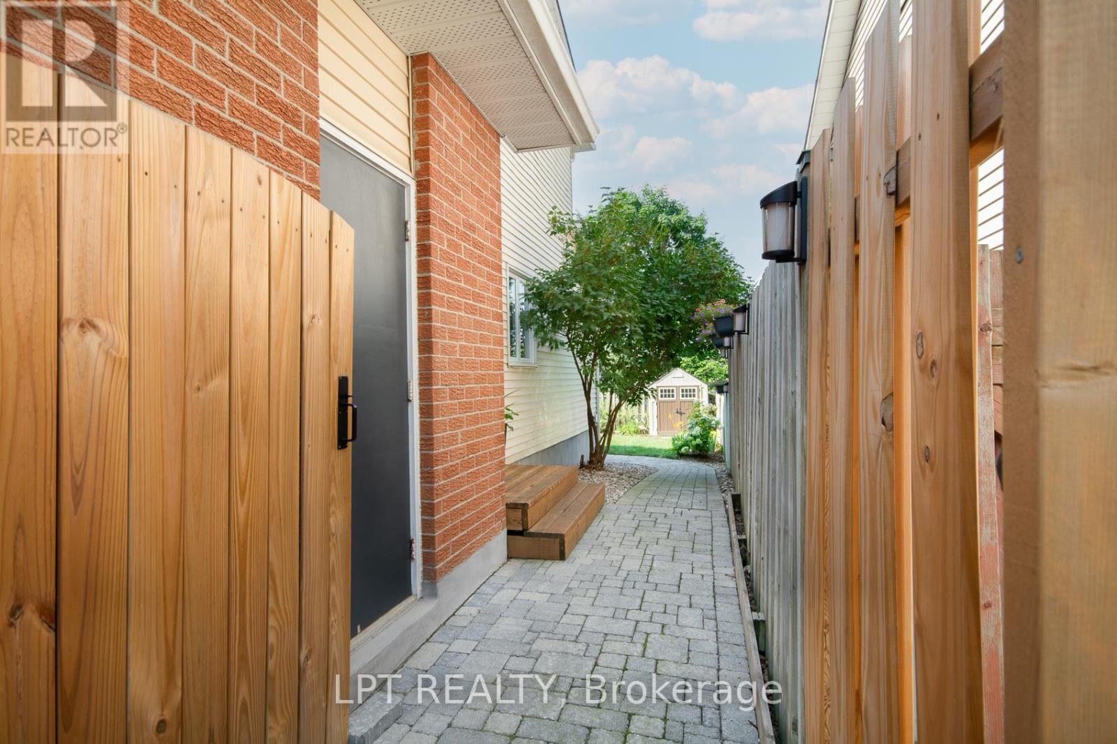 4 Drainie Drive, Ottawa, Ontario  K2L 3J5 - Photo 50 - X12961300