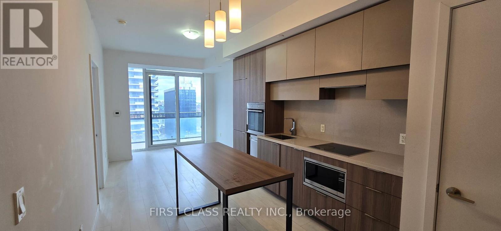 1112 - 8 EGLINTON AVENUE E, Toronto, Ontario