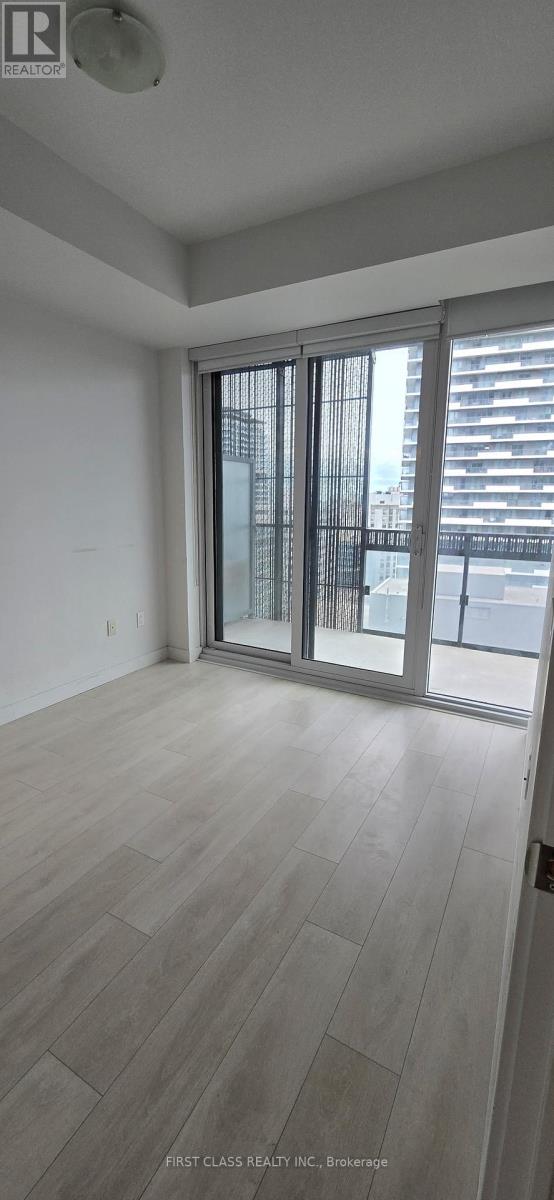 1112 - 8 Eglinton Avenue E, Toronto, Ontario  M4P 1A6 - Photo 3 - C12836786