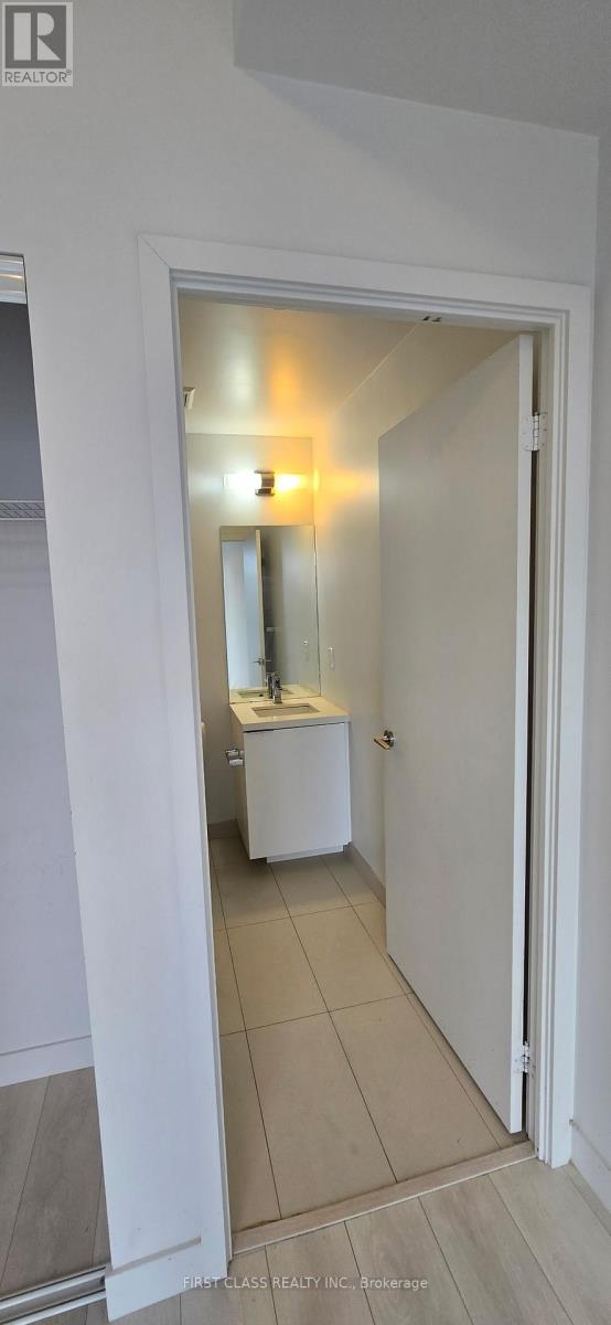 1112 - 8 Eglinton Avenue E, Toronto, Ontario  M4P 1A6 - Photo 8 - C12836786