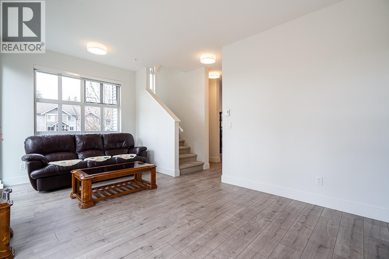 130 24076 112 Avenue, Maple Ridge, British Columbia  V2W 0K2 - Photo 4 - R3107067