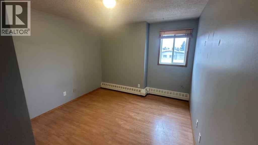 8, 6203 Bowness Road NW, Calgary, Alberta  T3B 0E2 - Photo 8 - A2296202