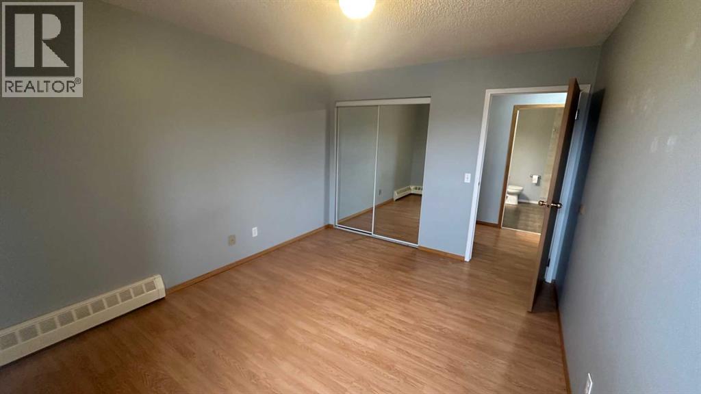 8, 6203 Bowness Road NW, Calgary, Alberta  T3B 0E2 - Photo 7 - A2296202