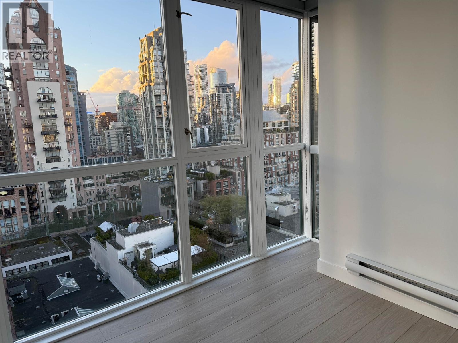 1801 289 DRAKE STREET, Vancouver, British Columbia