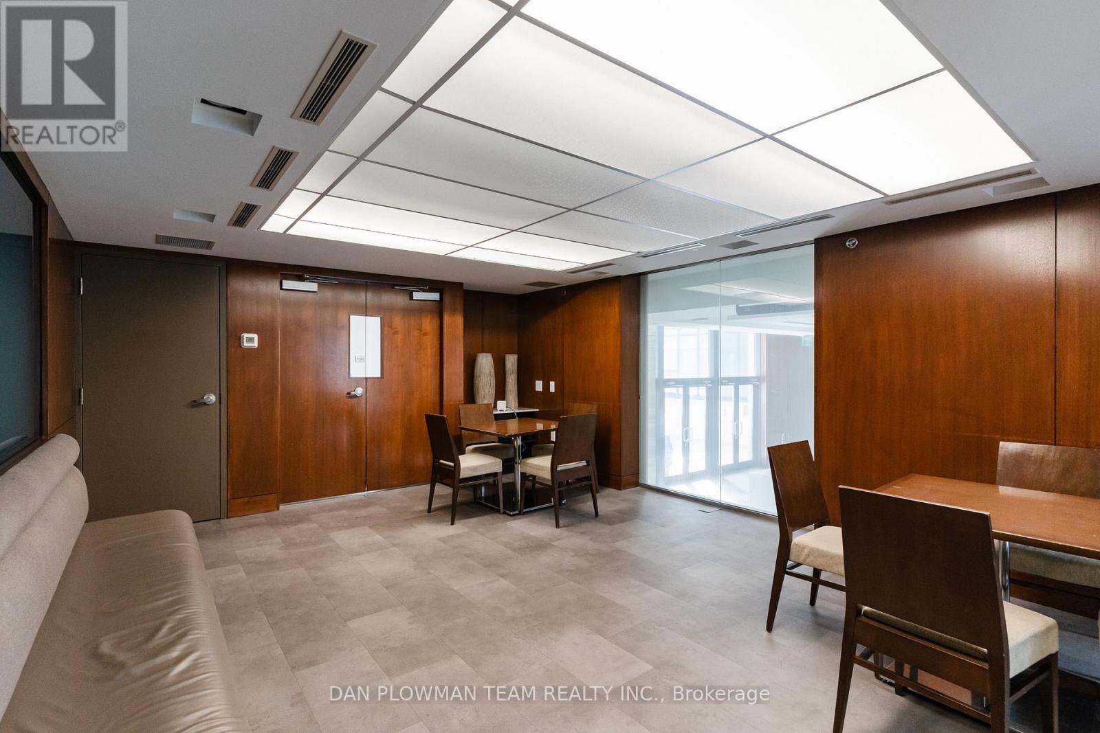 1006 - 8 Telegram Mews, Toronto, Ontario  M5V 3Z5 - Photo 23 - C12961228