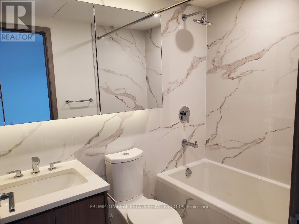 6205 - 3 Concord Cityplace Way, Toronto, Ontario  M5V 0X4 - Photo 18 - C12961242