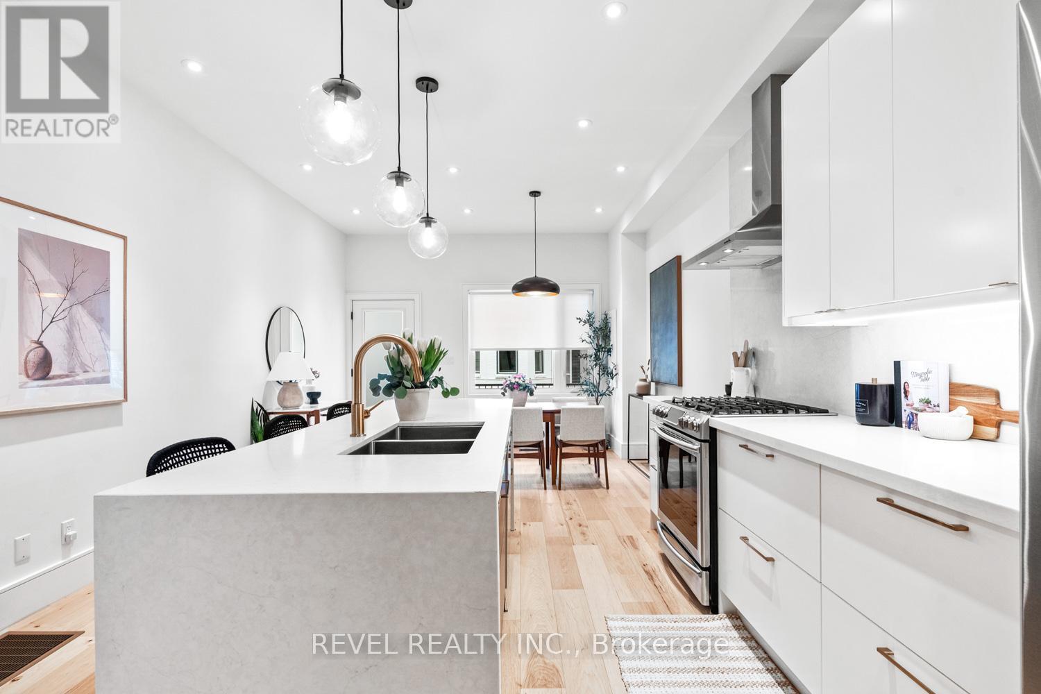 23 Manning Avenue, Toronto, Ontario  M6J 2K3 - Photo 10 - C12961302